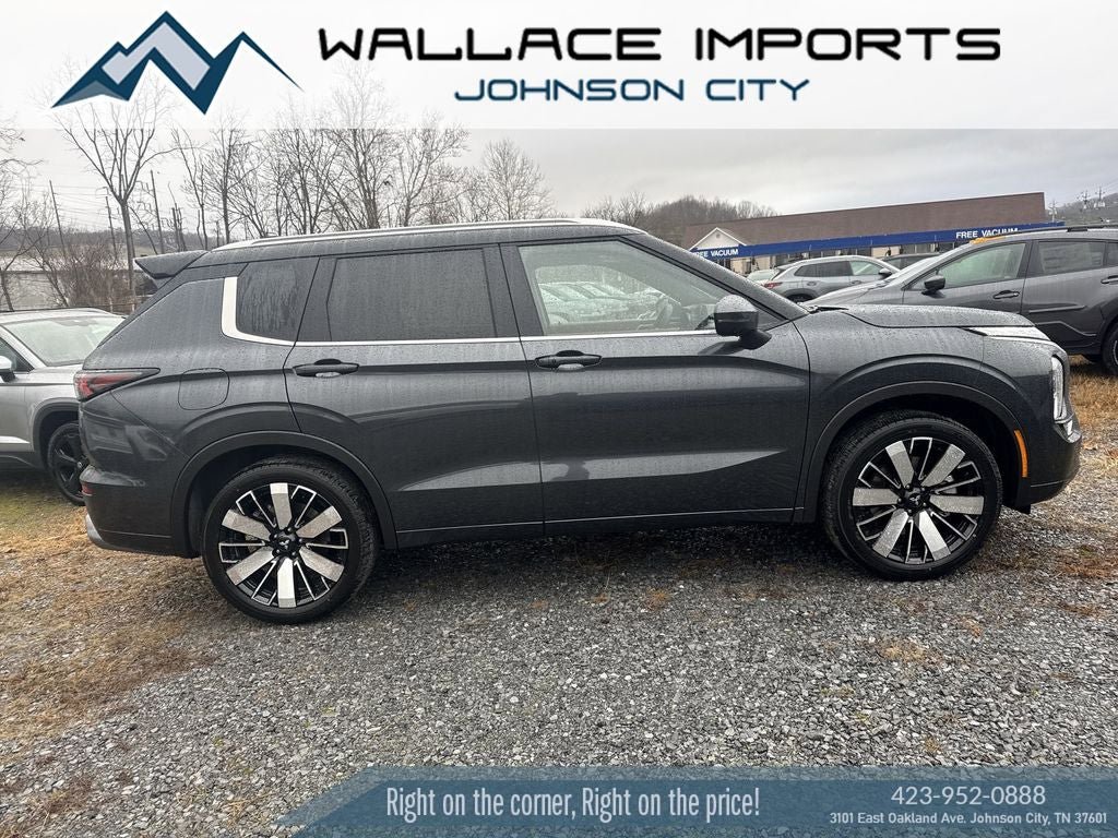 New 2026 Mitsubishi Outlander SEL image 1