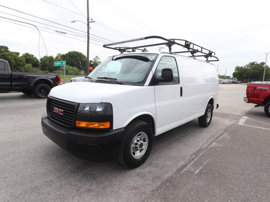 Used 2022 GMC Savana 2500 w/ Driver Convenience Package RWD image 3