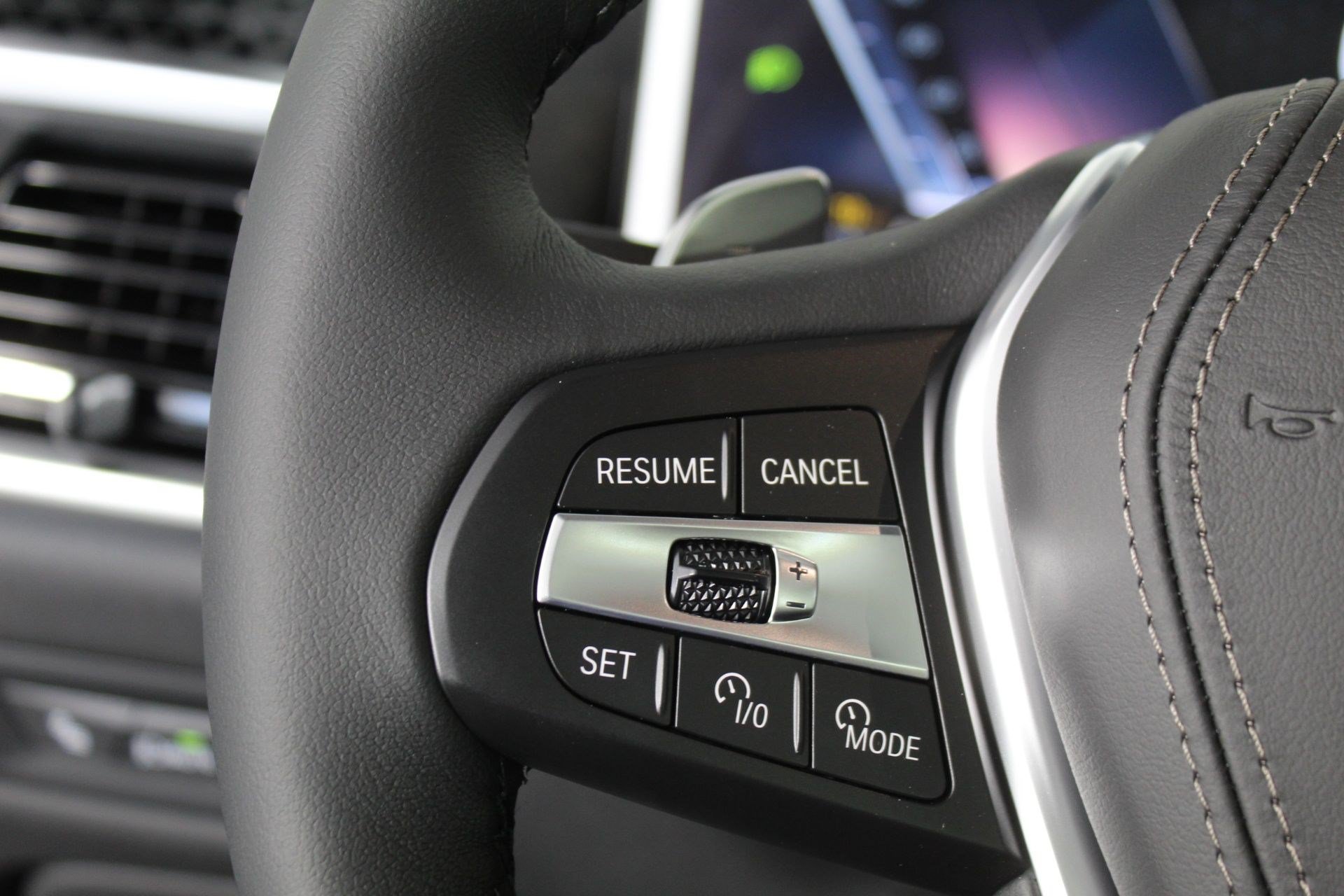 Used 2026 BMW X5 xDrive40i w/ Premium Package AWD/4WD image 16
