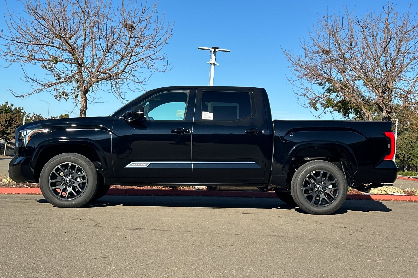New 2026 Toyota Tundra Platinum AWD/4WD image 9