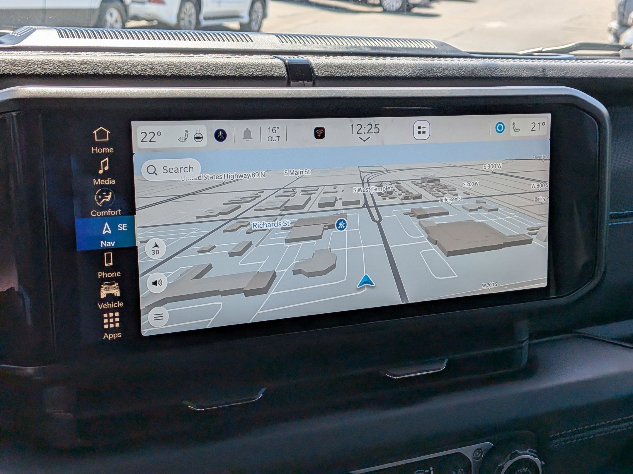 Used 2024 Jeep Wrangler Unlimited Rubicon 4xe AWD/4WD image 22