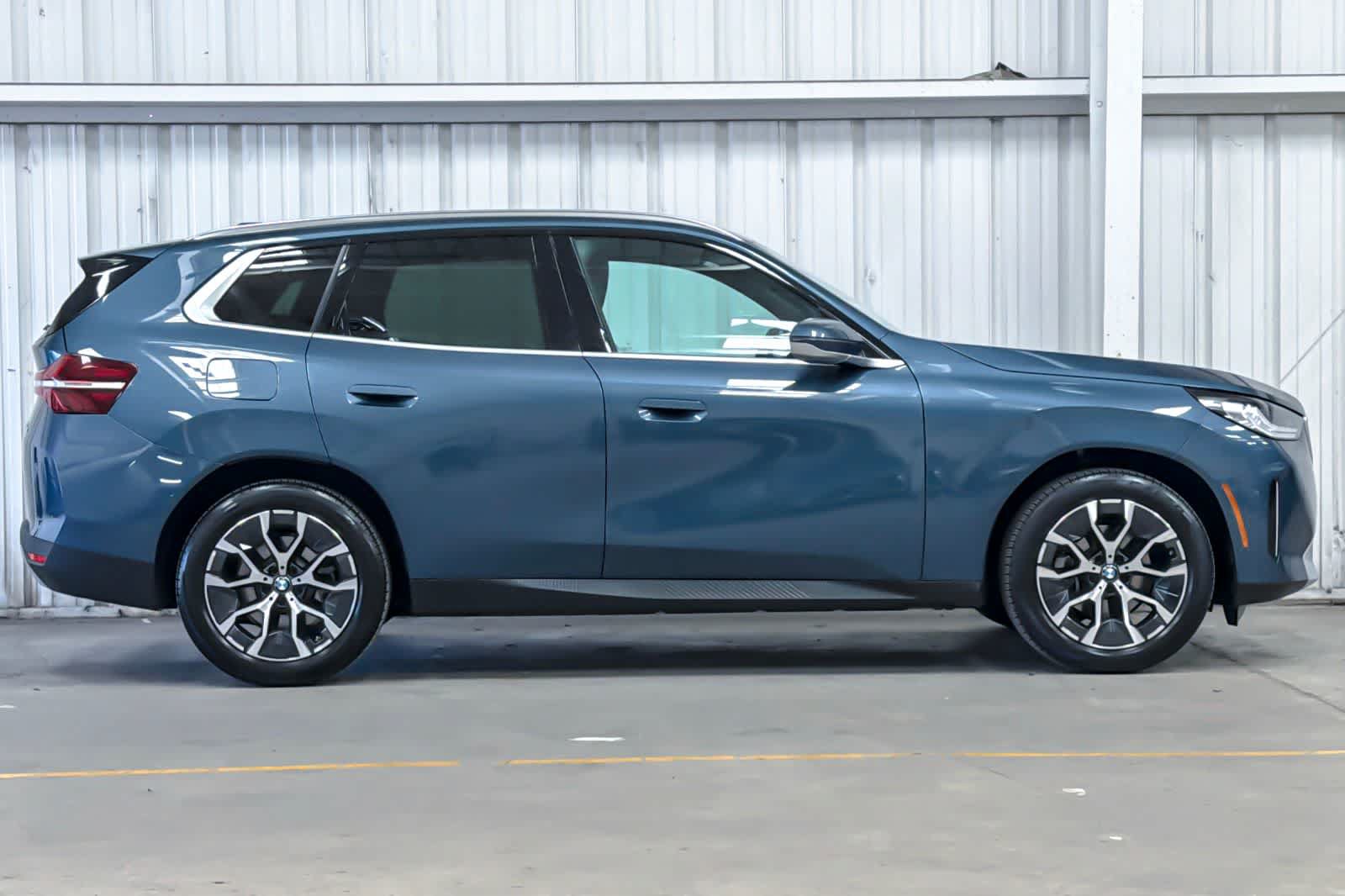 Used 2026 BMW X3 xDrive30i w/ Convenience Package AWD/4WD image 8
