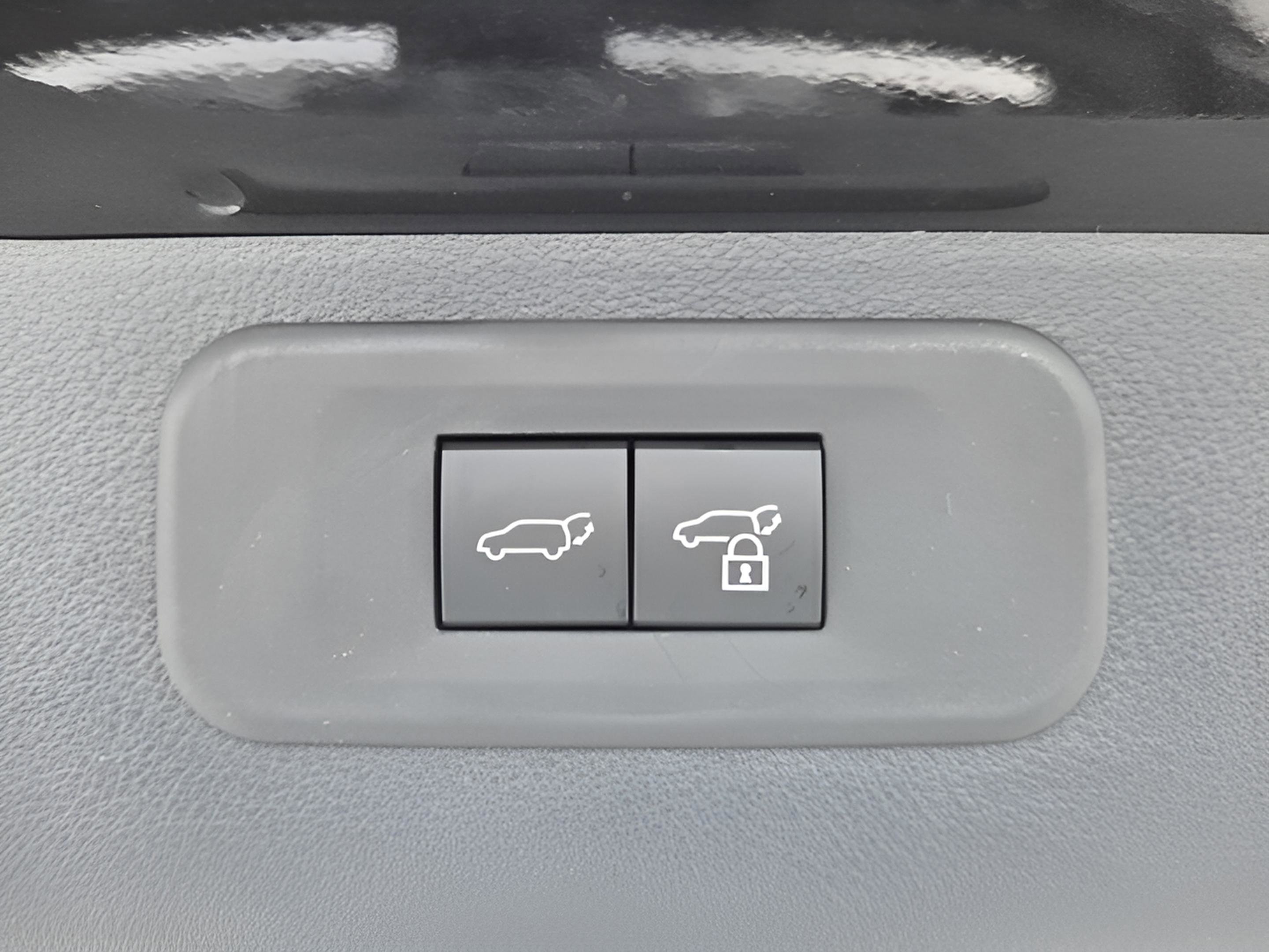 New 2026 Lexus TX 500h AWD image 13