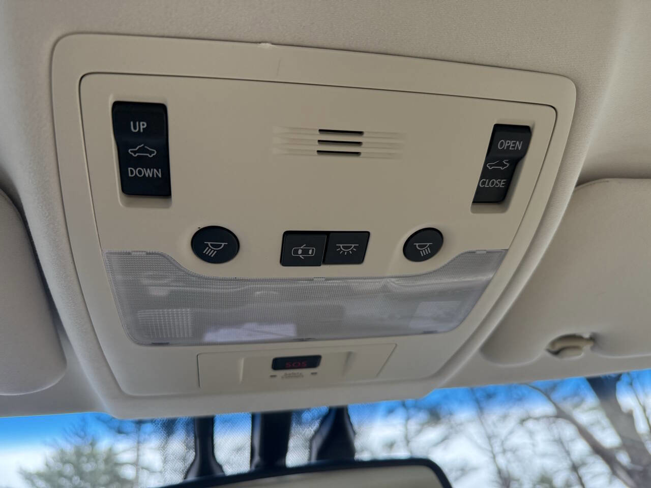 Used 2013 Lexus ES 300h Base 4dr Sedan image 24