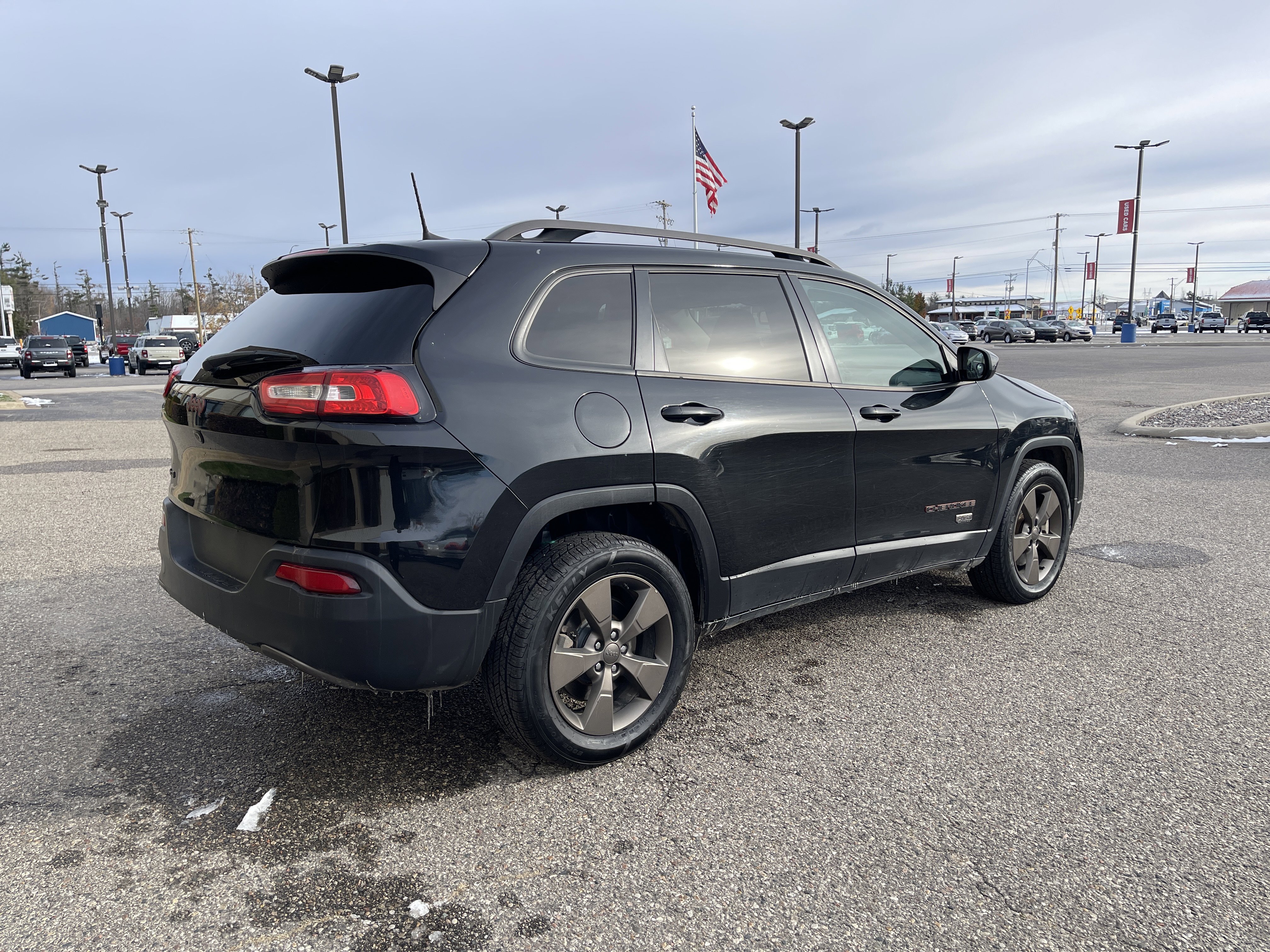 Used 2016 Jeep Cherokee 75th Anniversary image 3