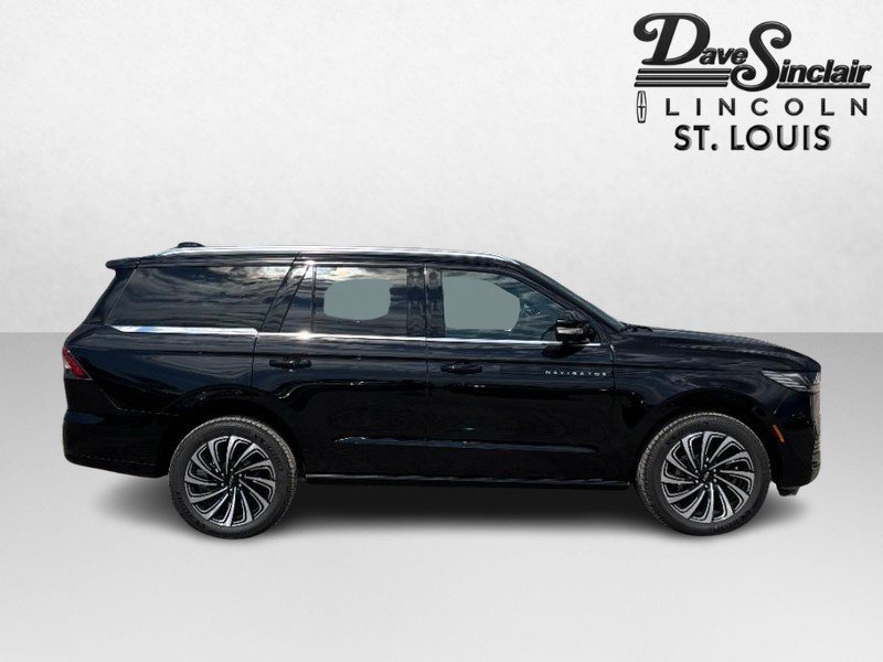 New 2026 Lincoln Navigator Black Label AWD/4WD image 2