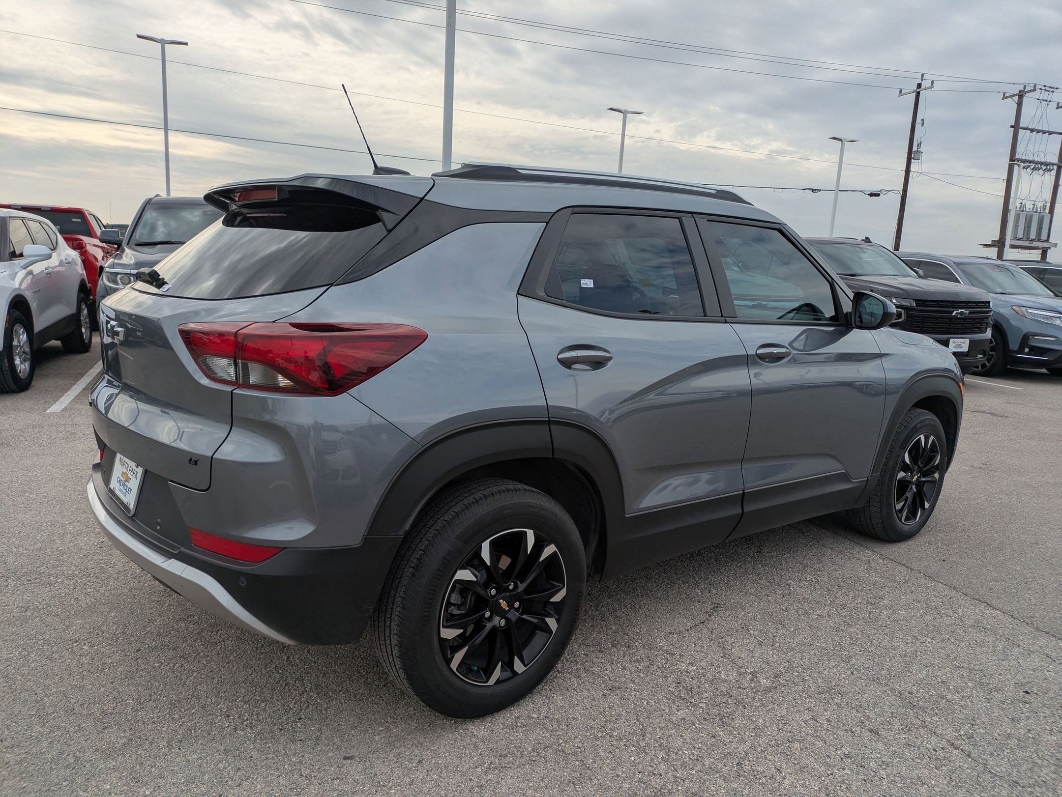 Certified 2022 Chevrolet TrailBlazer LT w/ LPO, Blackout Package image 2