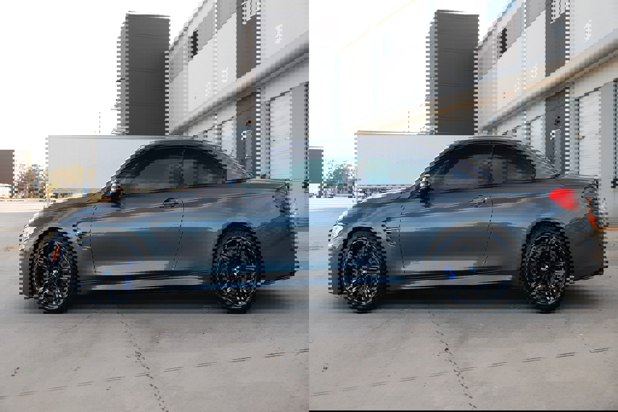 Used 2016 BMW M4 Convertible image 8