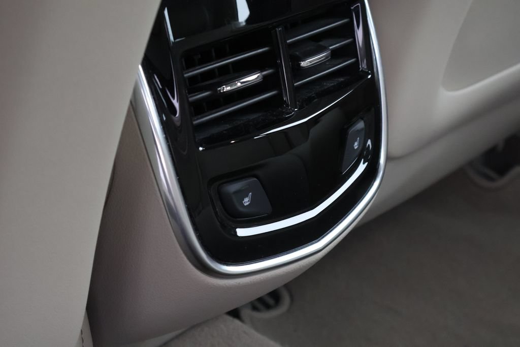 Used 2016 Cadillac XTS Luxury w/ LPO, Protection Package FWD image 33