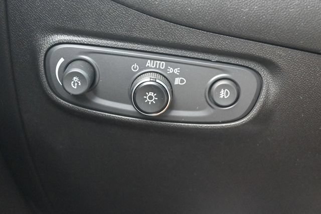 Used 2022 Chevrolet Equinox Premier FWD image 14