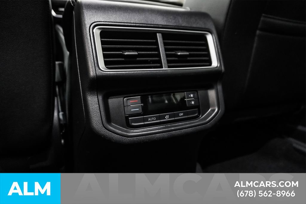 Used 2025 Volkswagen Atlas SE image 52
