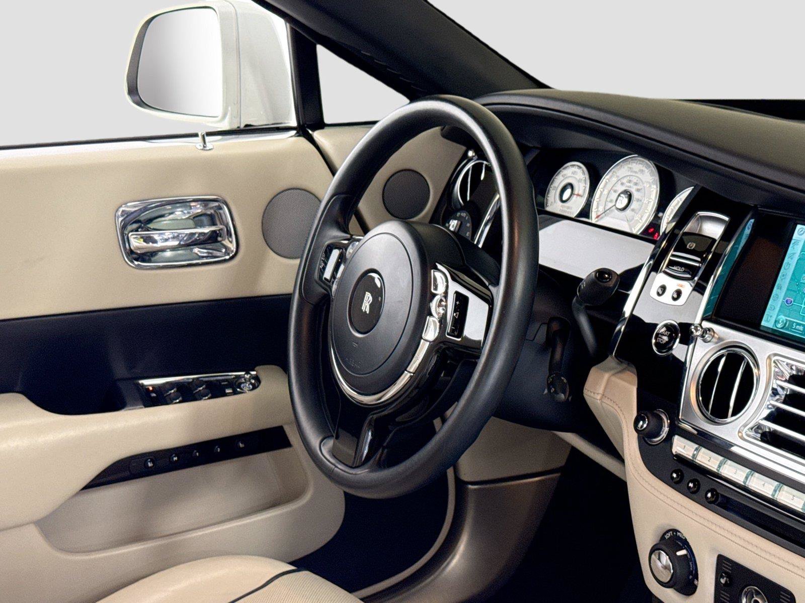 Used 2016 Rolls-Royce Wraith RWD image 29