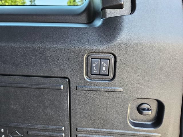 Used 2026 GMC Hummer EV SUV w/ LPO, Dark Essentials Package AWD/4WD image 17