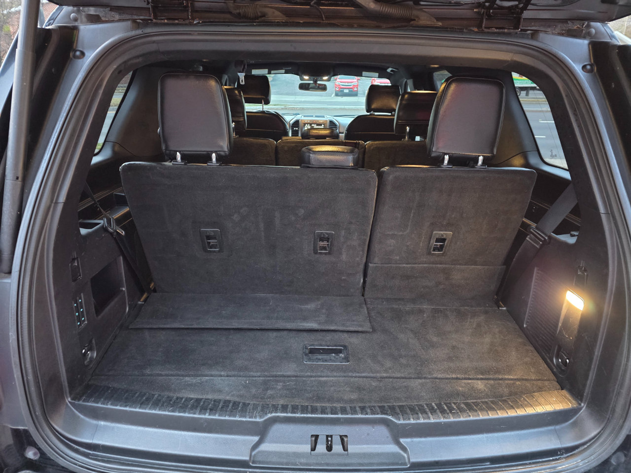 Used 2018 Ford Expedition Limited image 14