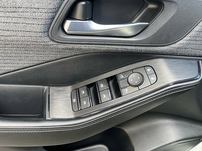 Used 2023 Nissan Rogue SV AWD/4WD image 23