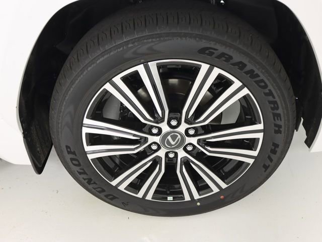 New 2026 Lexus LX 600 4WD w/ Luxury Package image 9