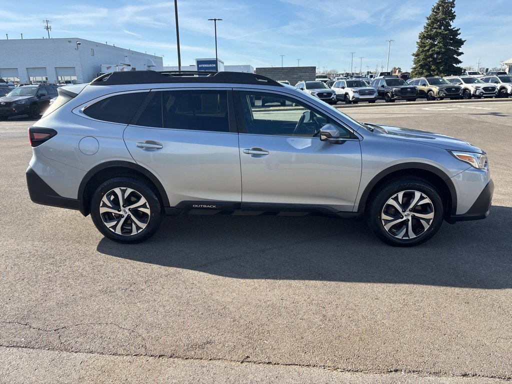 Used 2022 Subaru Outback Limited w/ Popular Package #2 image 2