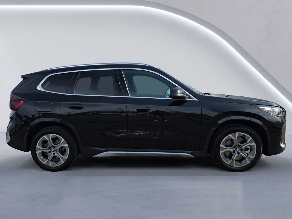 Used 2026 BMW X1 xDrive28i image 3