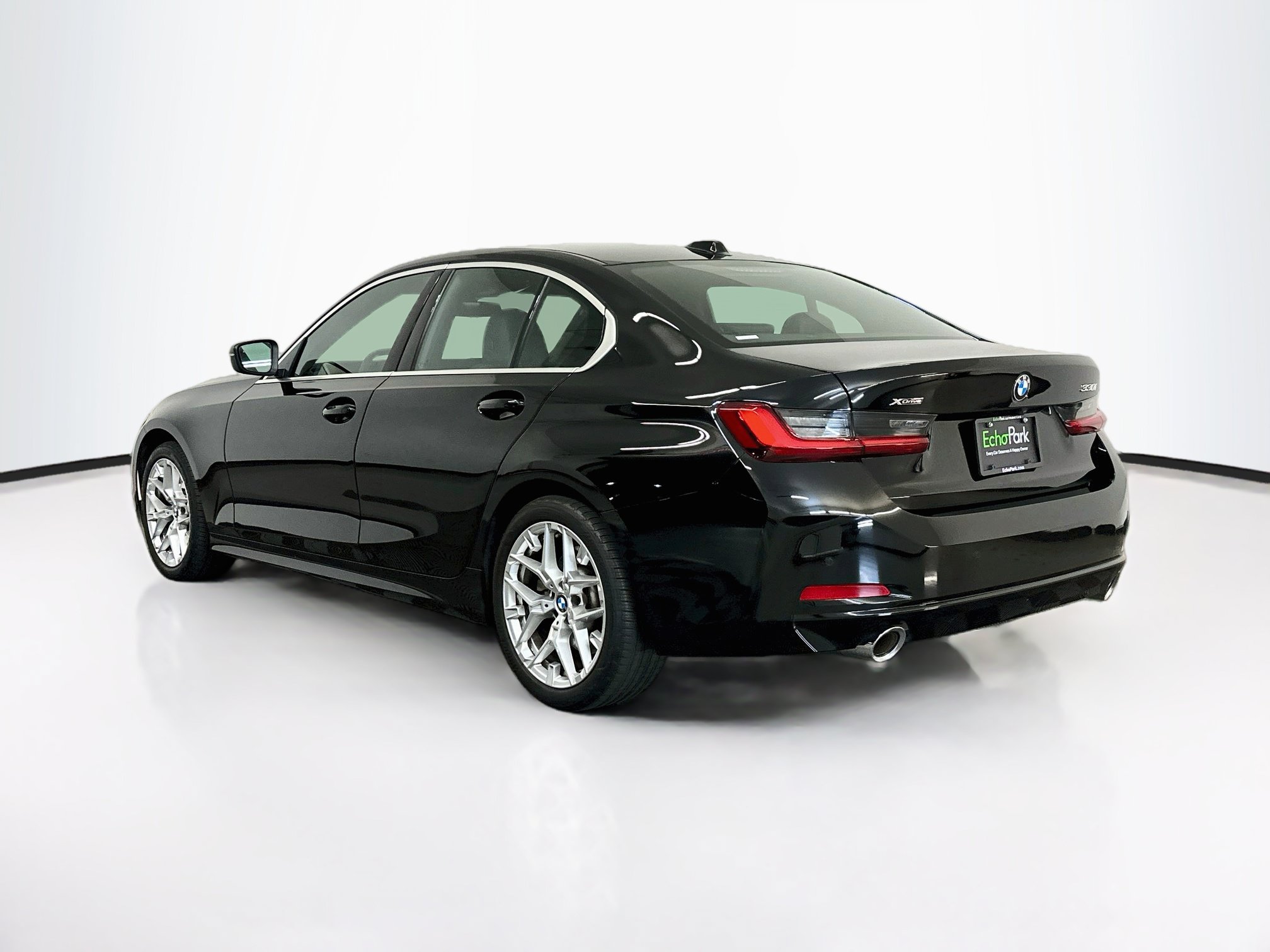 Used 2026 BMW 330i xDrive Sedan AWD/4WD image 5