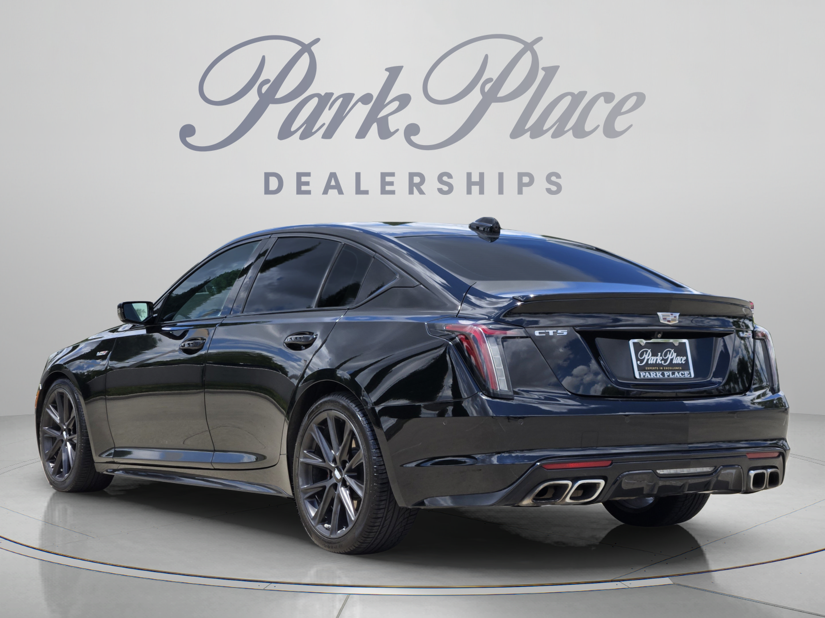Used 2022 Cadillac CT5 V w/ Premium Package RWD image 3