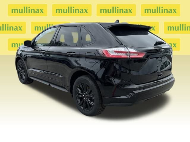 New 2024 Ford Edge SE w/ Black Appearance Package image 4