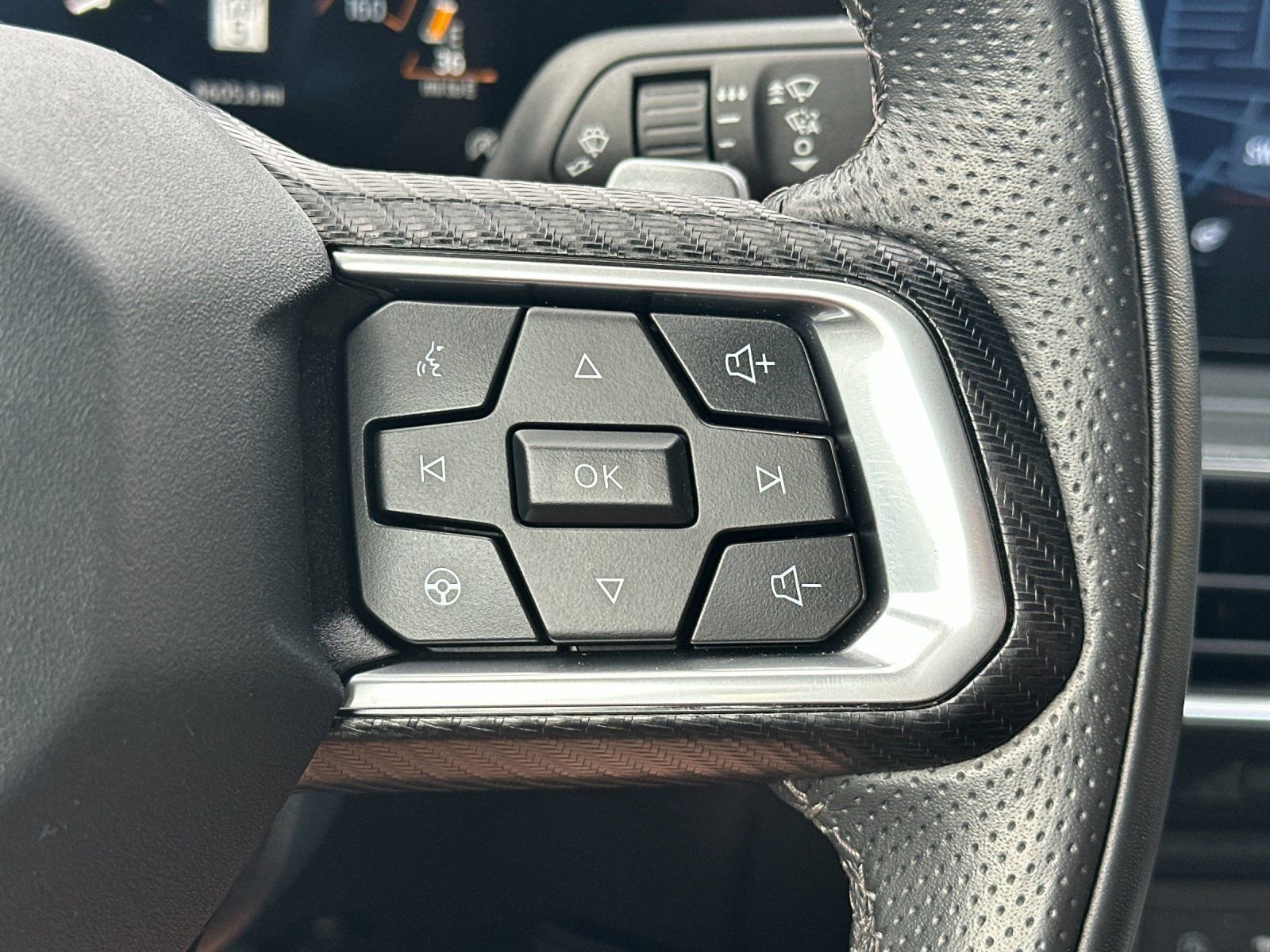 Used 2024 Ford Mustang GT Premium image 28
