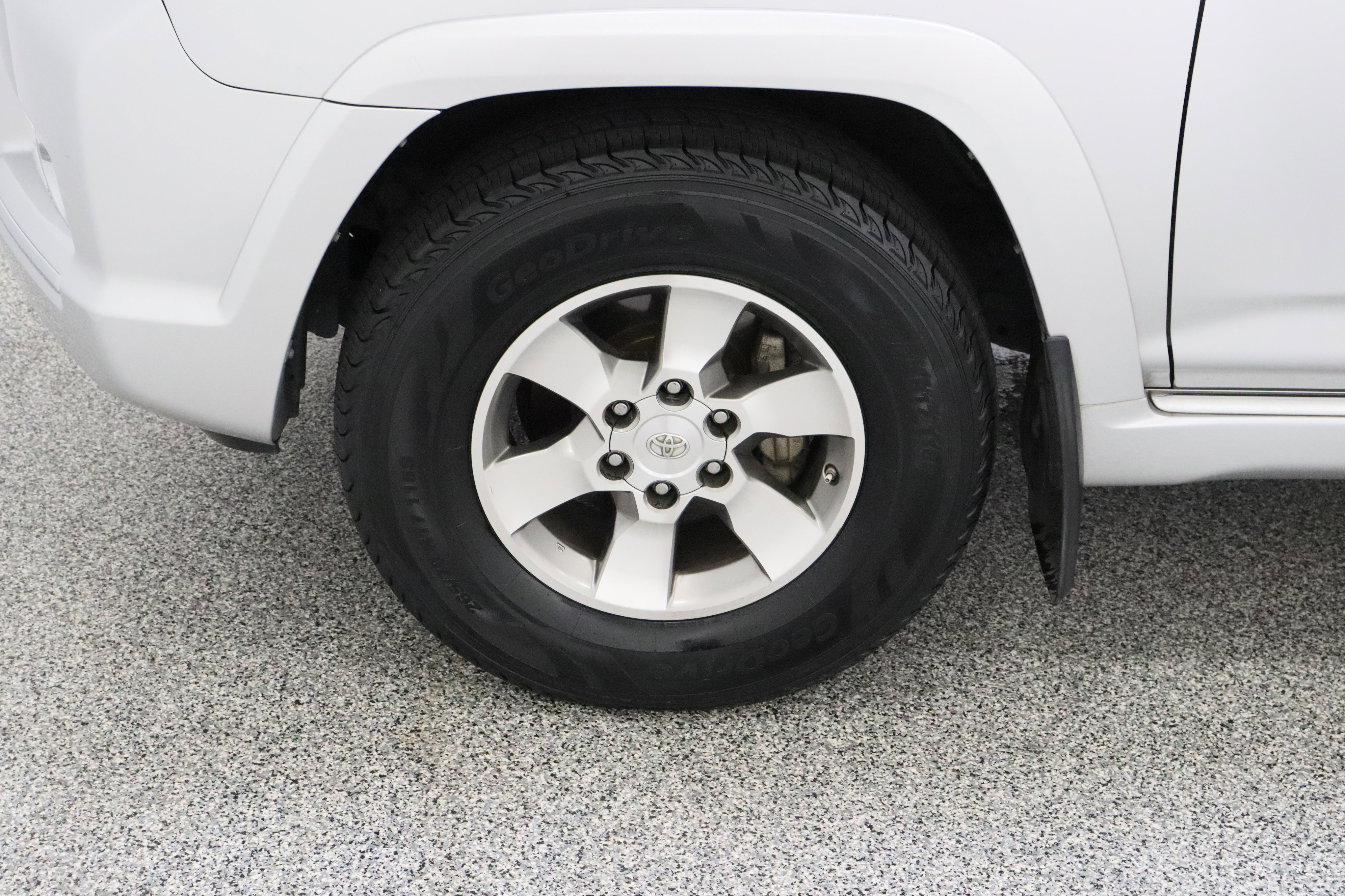 Used 2013 Toyota 4Runner SR5 image 11