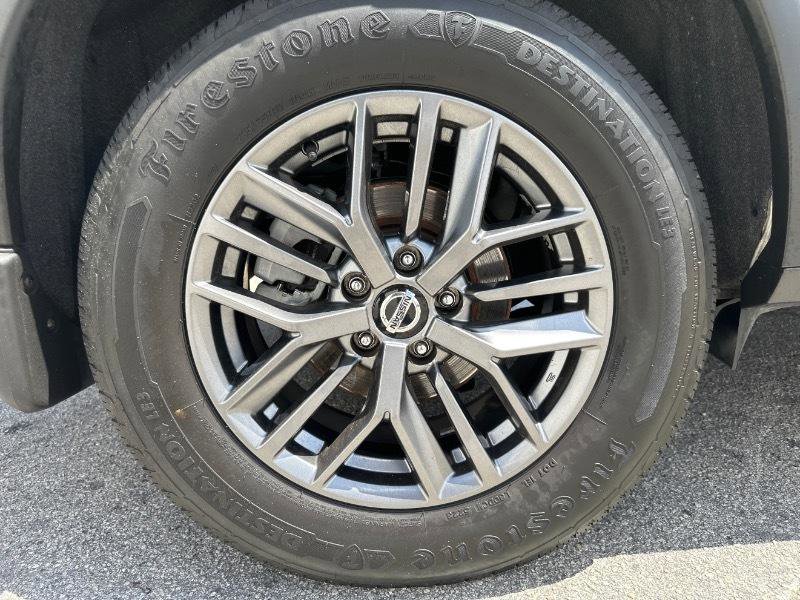 Used 2021 Nissan Rogue S image 29