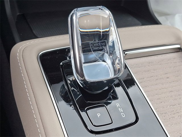 New 2026 Volvo XC90 B6 Plus w/ Protection Package Premier image 8