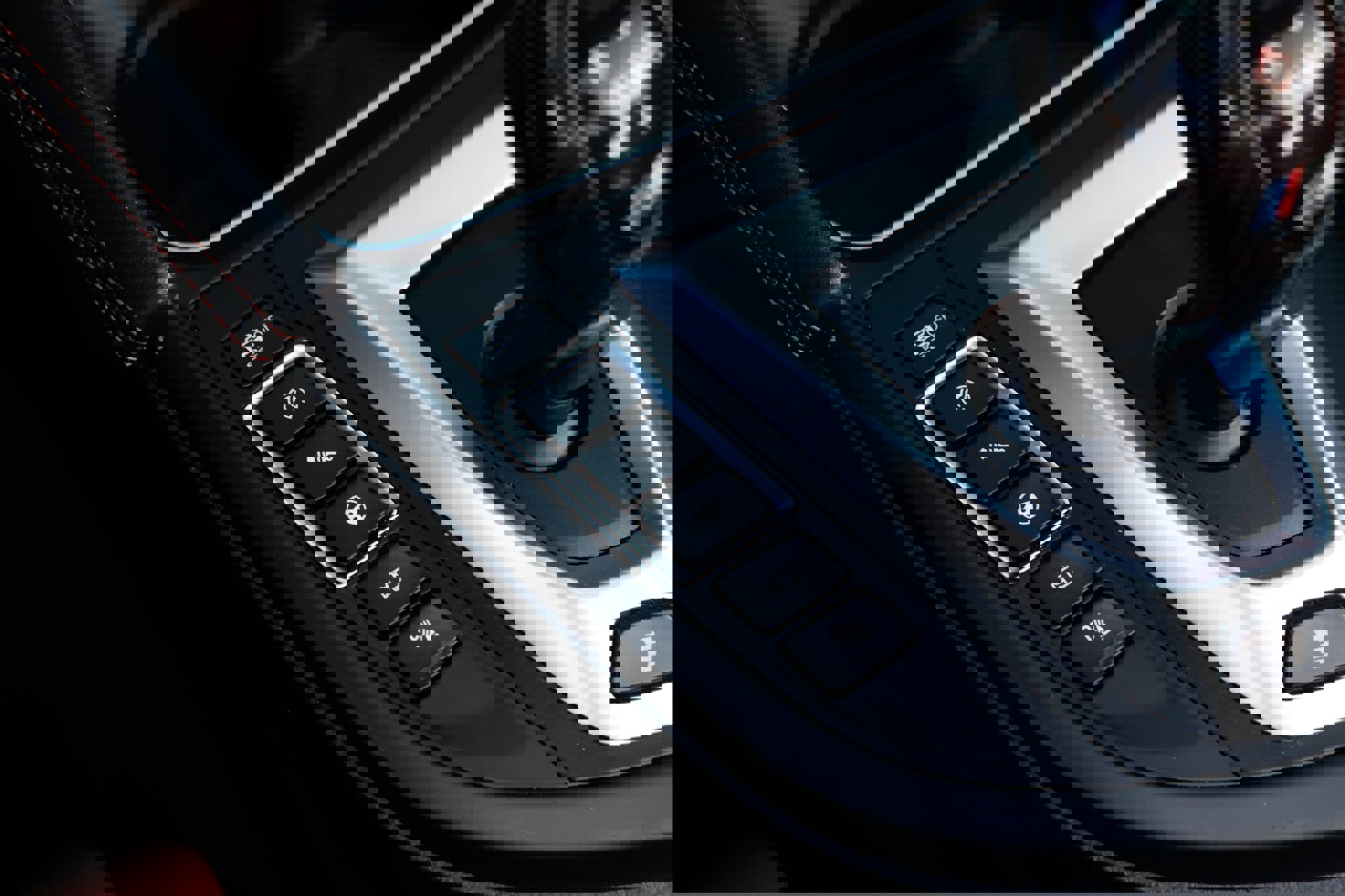 Used 2016 BMW M4 Convertible image 40