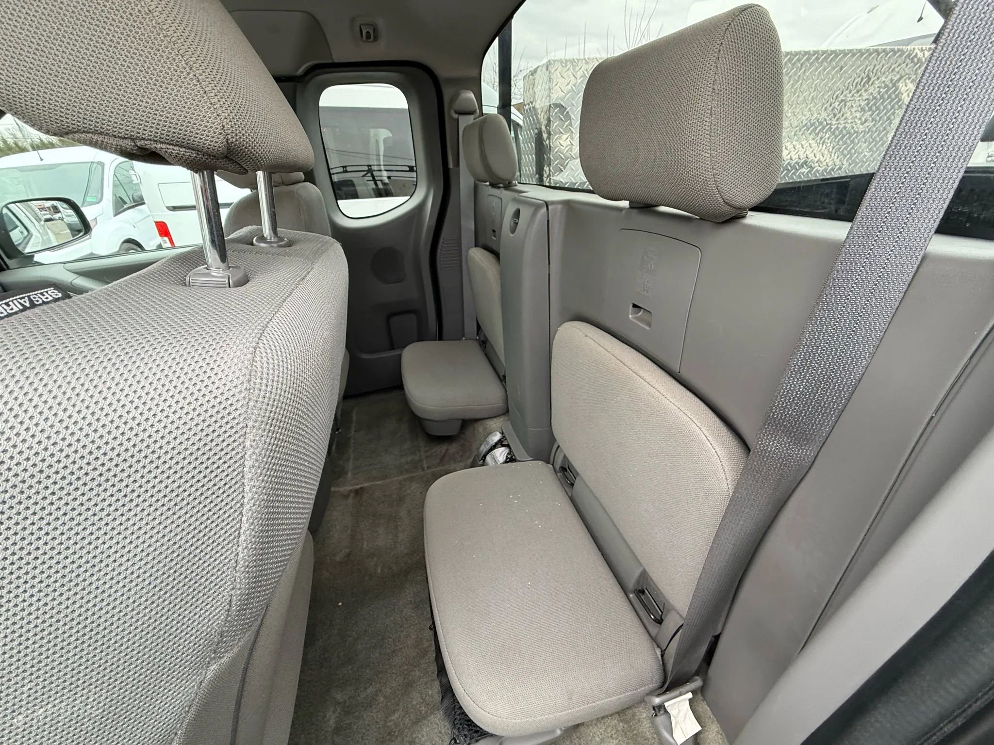 Used 2018 Nissan Frontier S image 32
