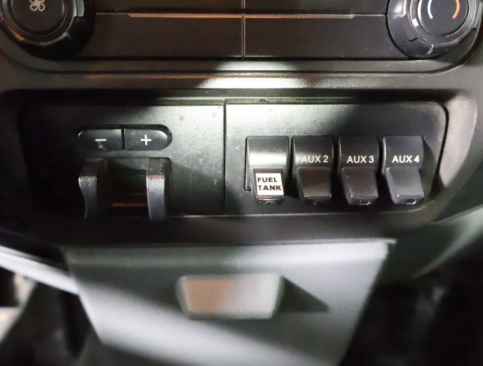 Used 2015 Ford F250 XL w/ Power Equipment Group image 34