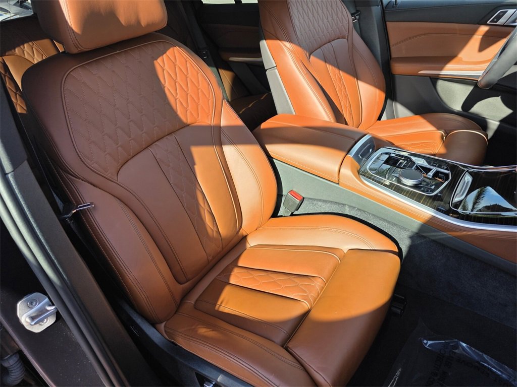 Used 2024 BMW X5 xDrive40i w/ M Sport Package image 26