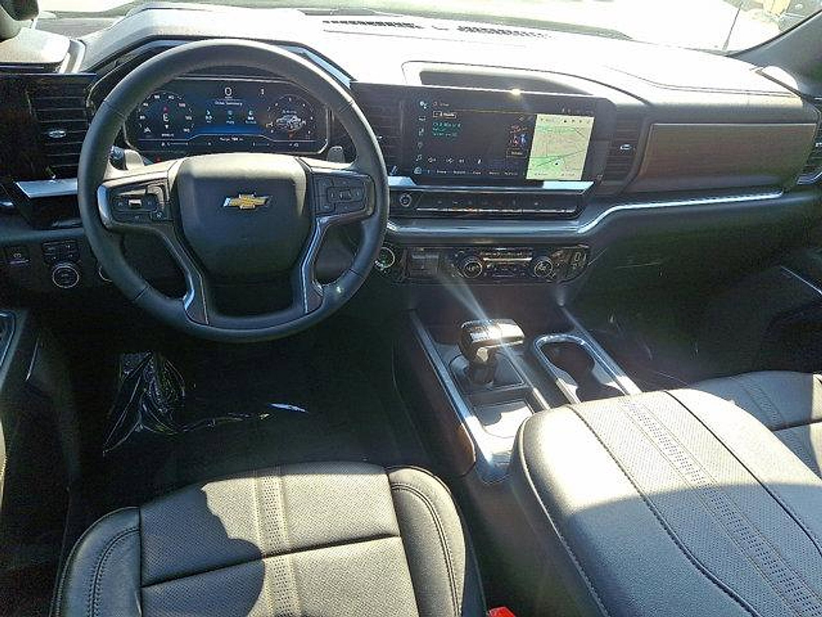 Used 2024 Chevrolet Silverado 1500 High Country w/ High Country Premium Package image 42