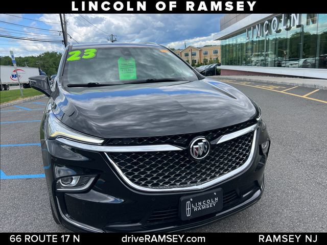 Used 2023 Buick Enclave Avenir AWD/4WD image 8