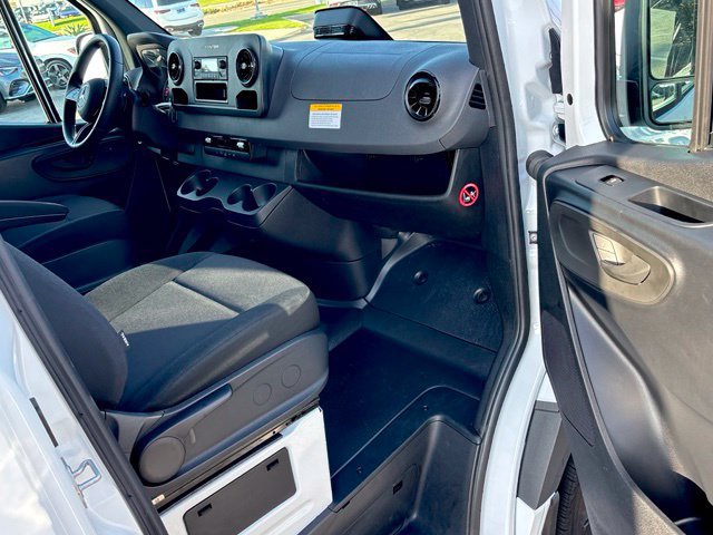 Used 2026 Mercedes-Benz Sprinter 2500 image 31