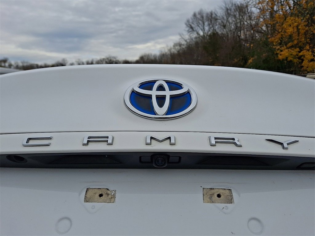 Used 2022 Toyota Camry LE image 30