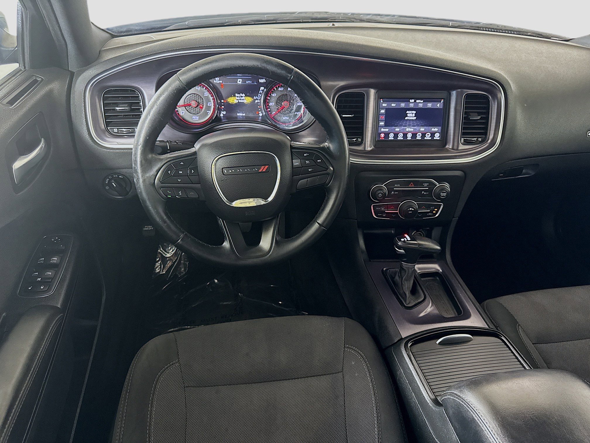 Used 2018 Dodge Charger SXT w/ Blacktop Package image 15