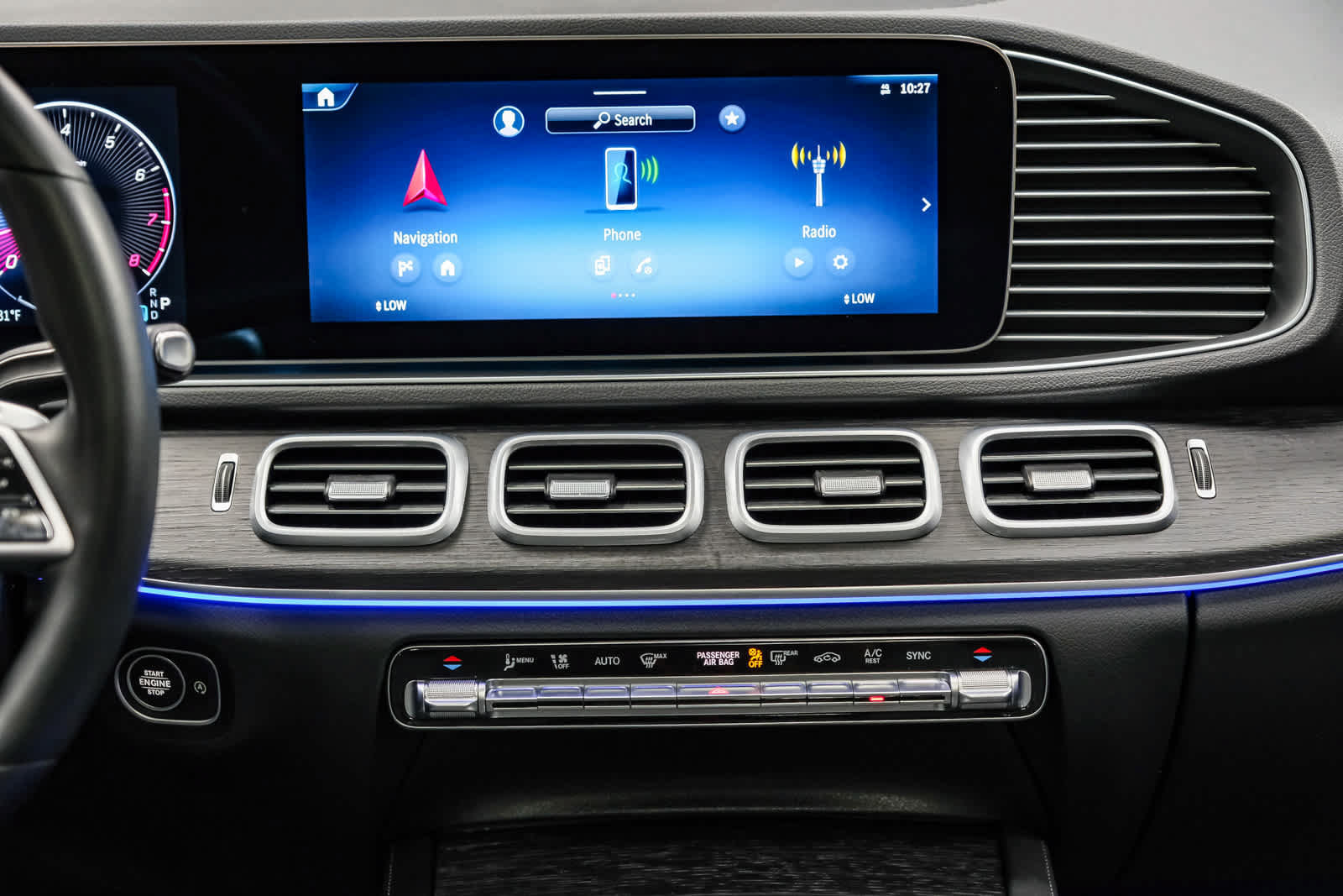 Used 2026 Mercedes-Benz GLE 450 4MATIC w/ Night Package image 16