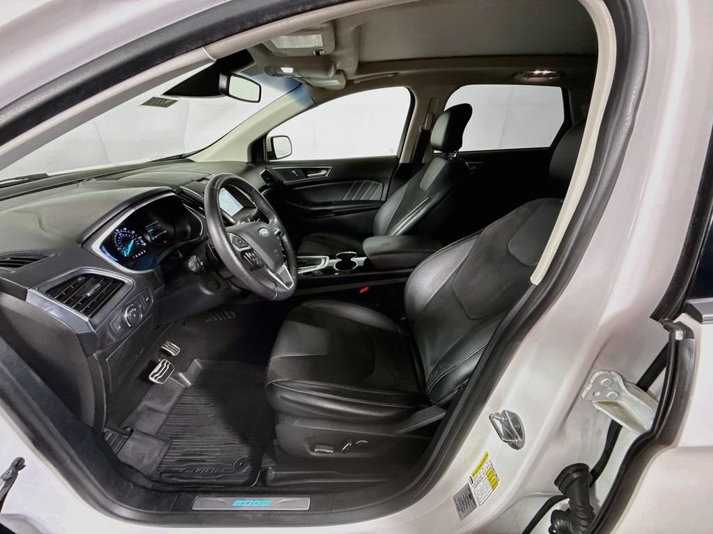 Used 2018 Ford Edge Sport w/ Equipment Group 401A AWD/4WD image 20