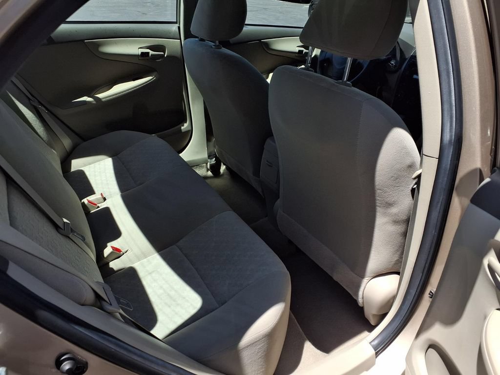 Used 2009 Toyota Corolla LE FWD image 20