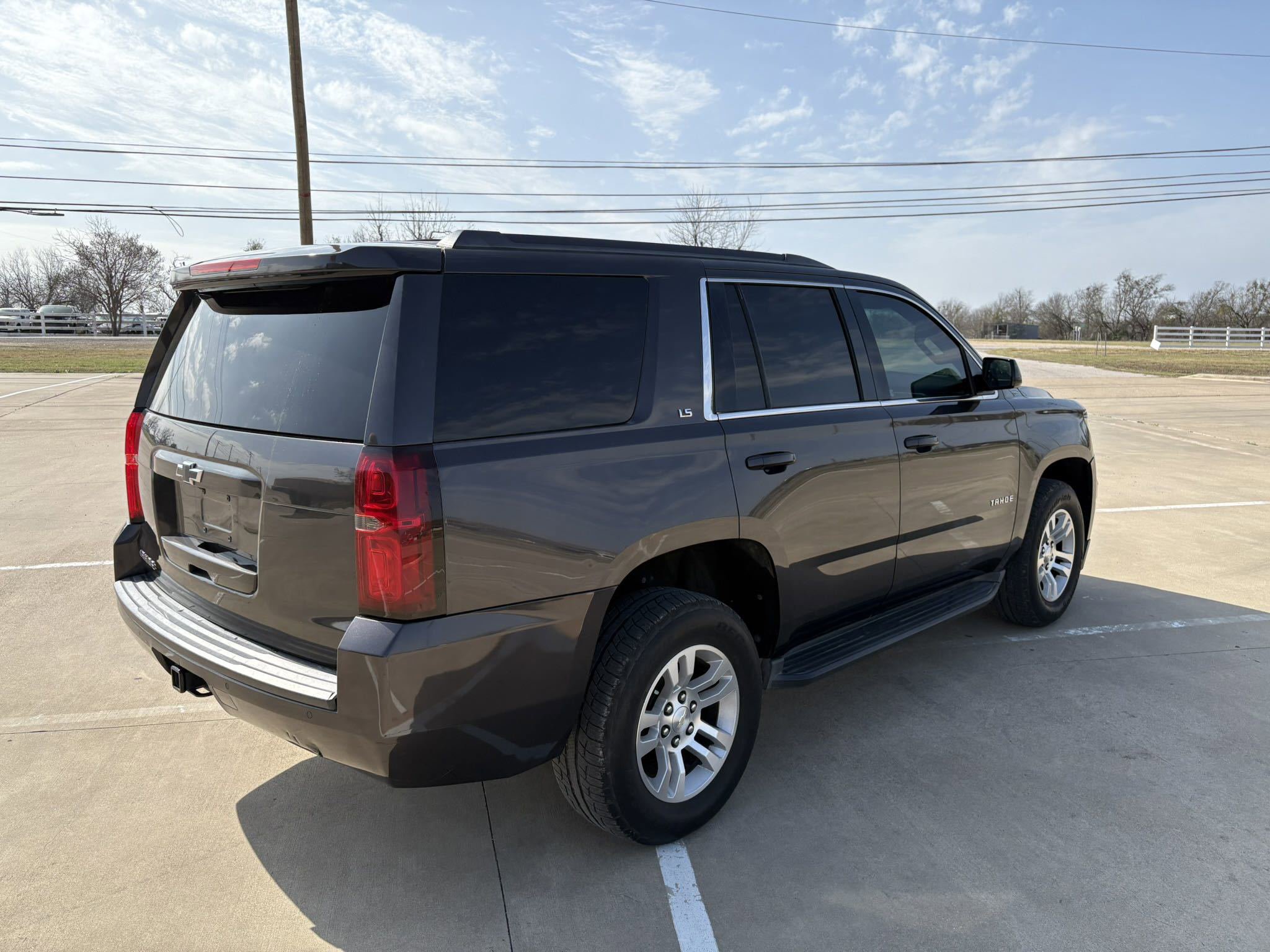 Used 2016 Chevrolet Tahoe LS RWD image 4