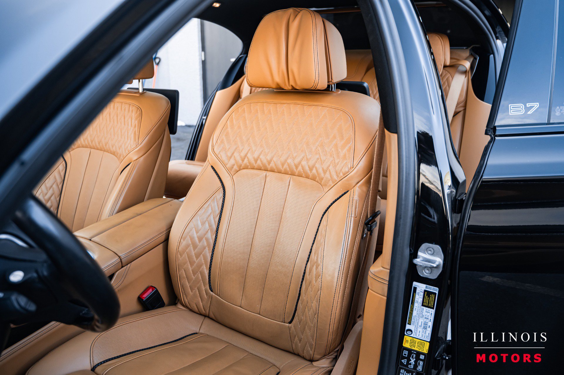 Used 2018 BMW ALPINA B7 xDrive image 19