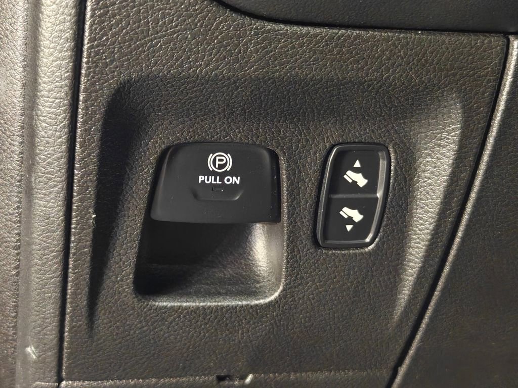 Used 2019 RAM 1500 Laramie Longhorn image 12