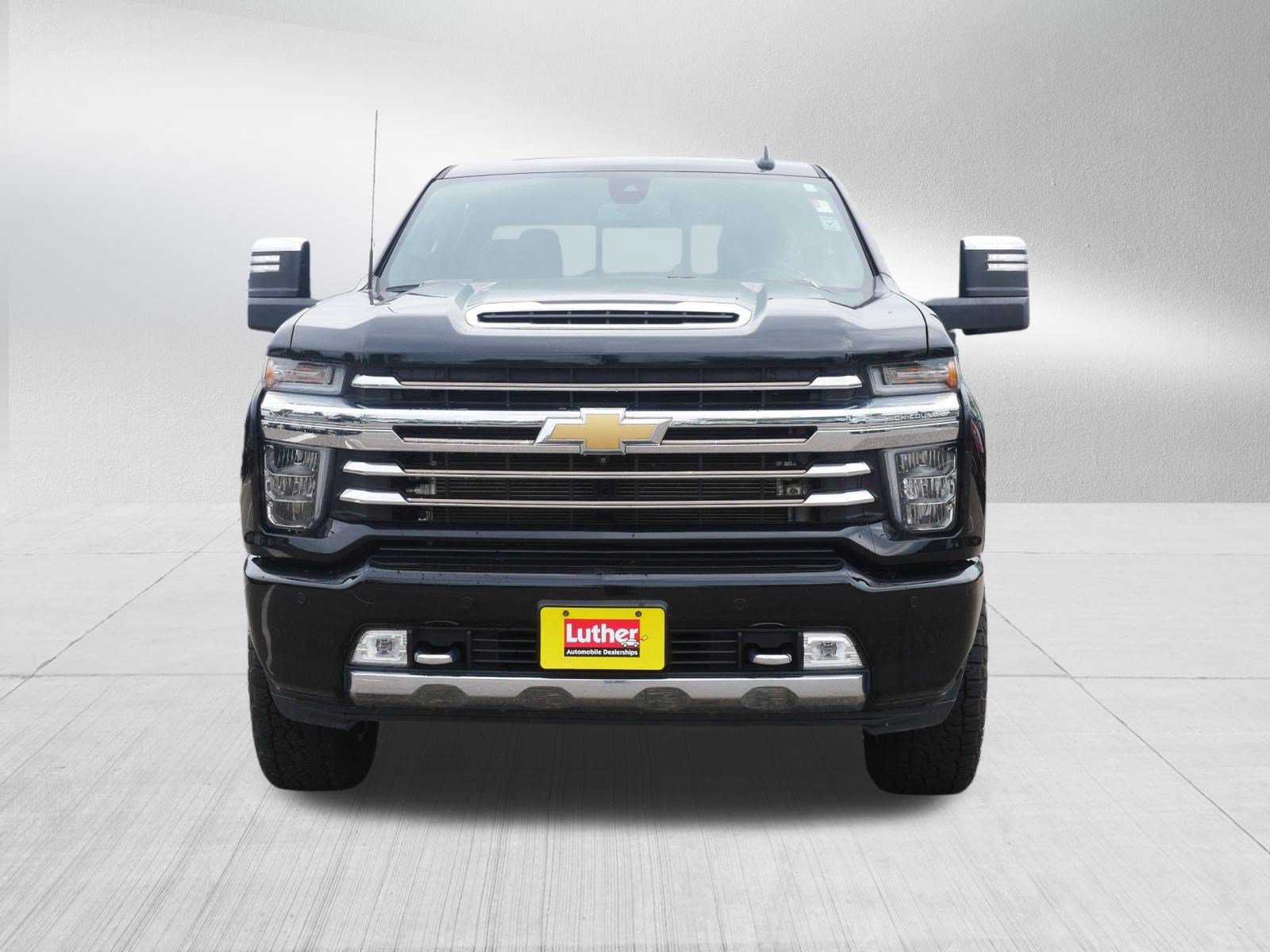 Certified 2022 Chevrolet Silverado 3500 High Country w/ Safety Package II AWD/4WD image 2
