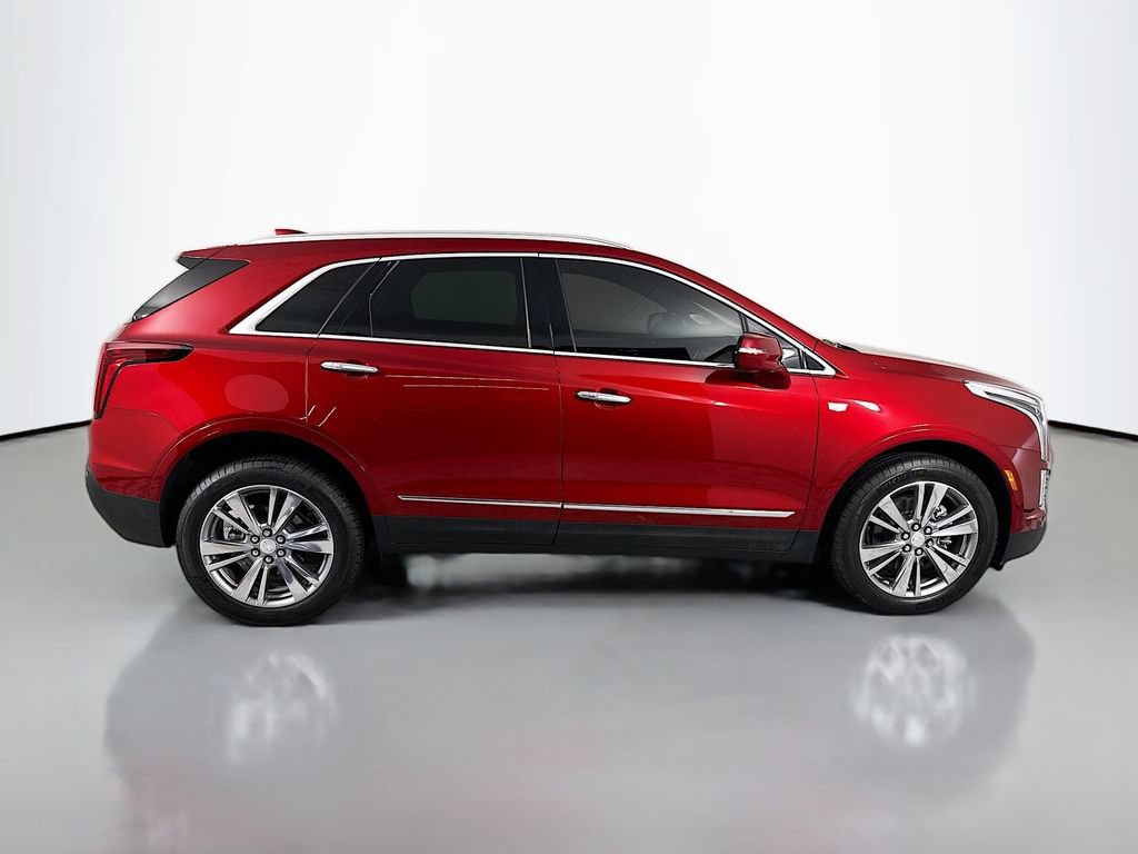 Used 2025 Cadillac XT5 Premium Luxury AWD/4WD image 8