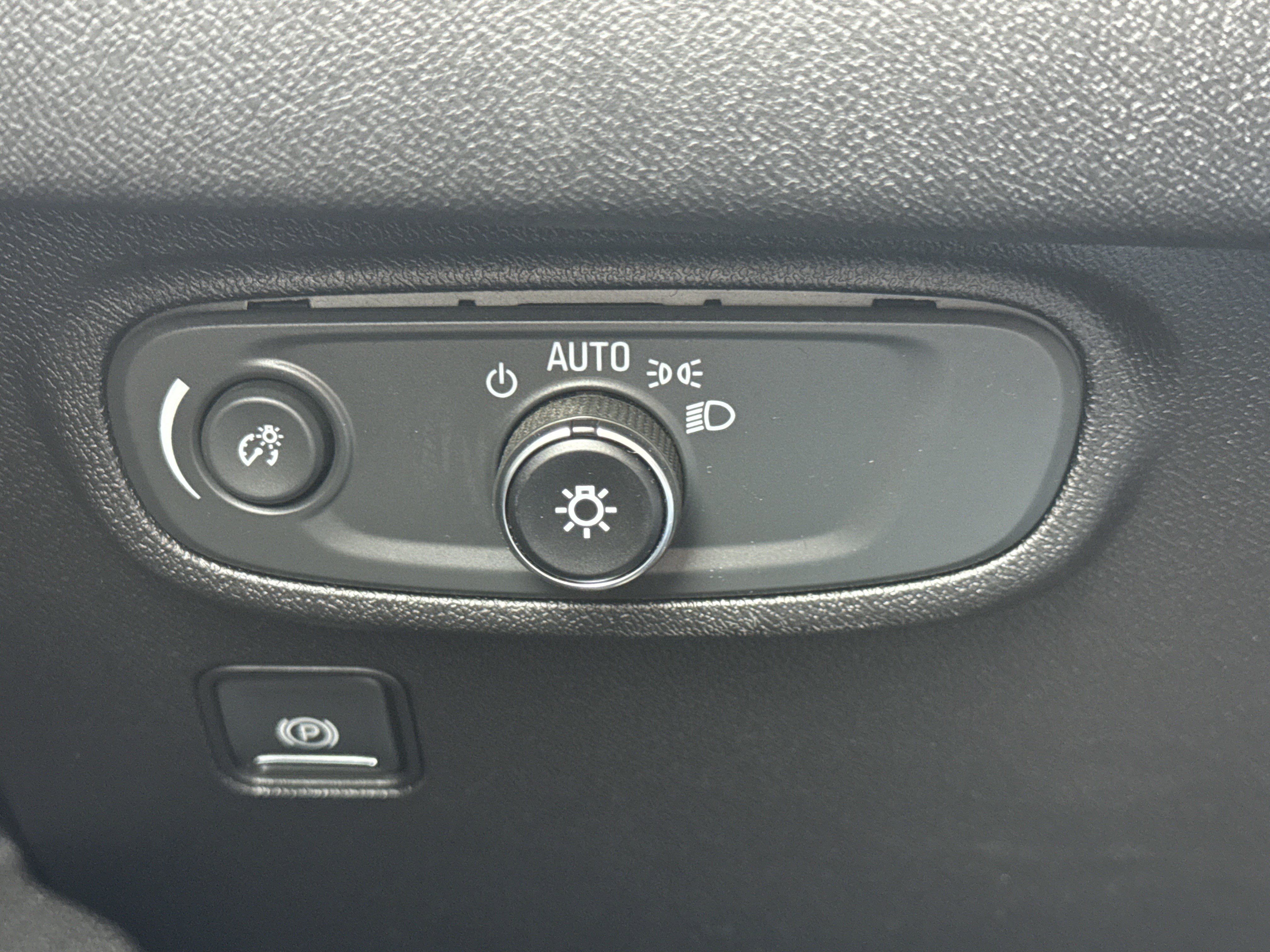 Used 2019 GMC Terrain SLE w/ Driver Convenience Package image 22