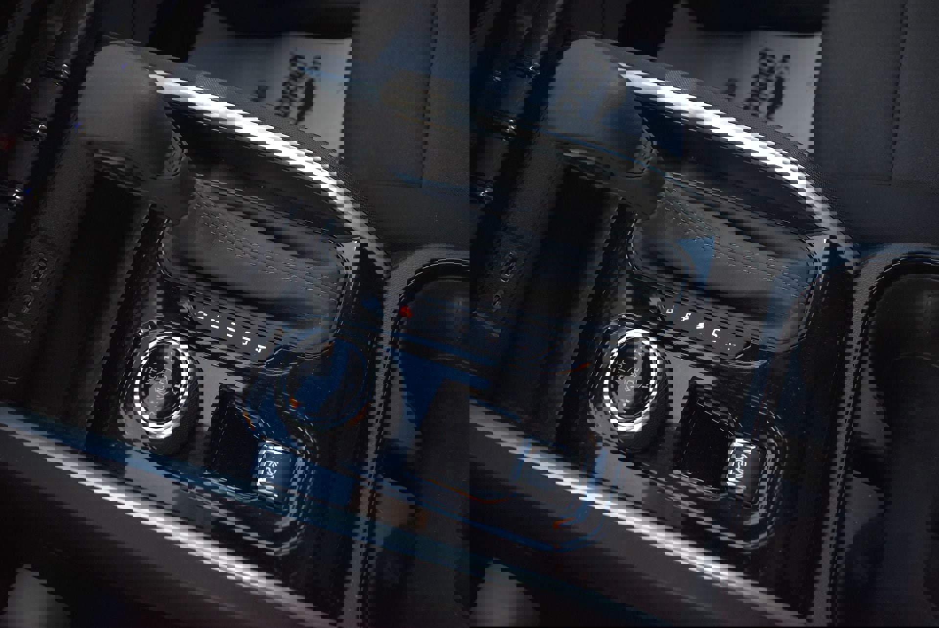 Used 2024 Chevrolet Colorado Trail Boss image 26