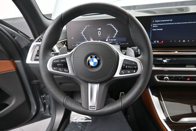 Used 2026 BMW X5 xDrive40i w/ M Sport Package AWD/4WD image 12