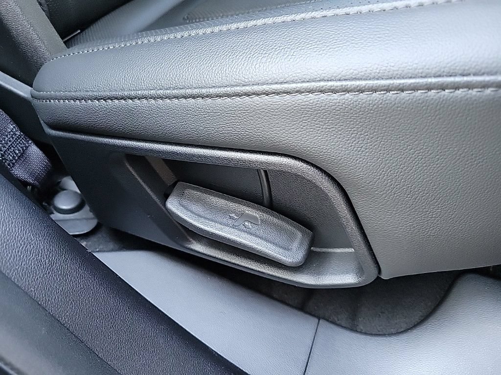 Used 2023 Hyundai Tucson Limited w/ Cargo Package AWD/4WD image 15